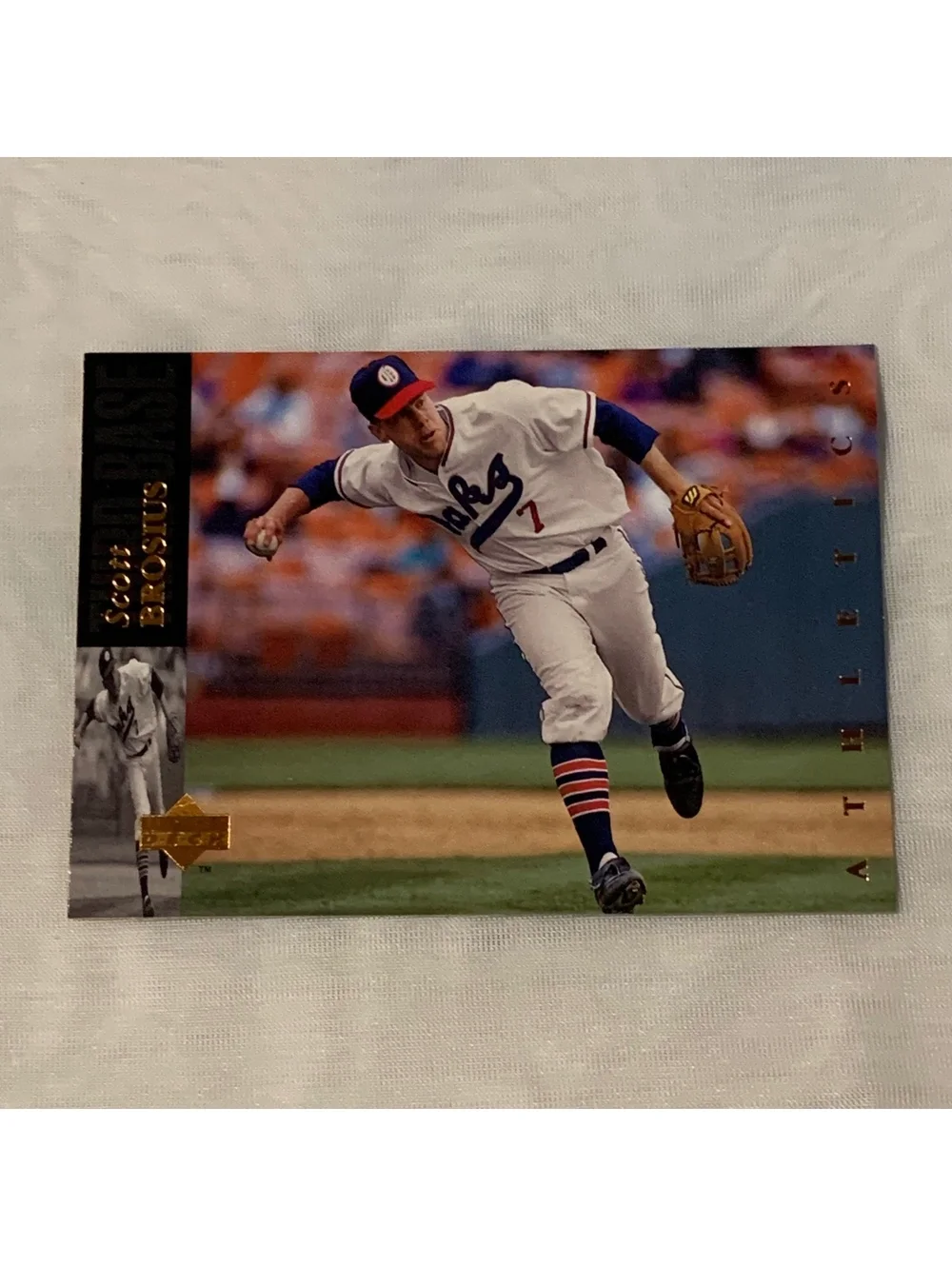 1994 Upper Deck Baseball #306 Scott Brosius Electric Diamond Insert A's